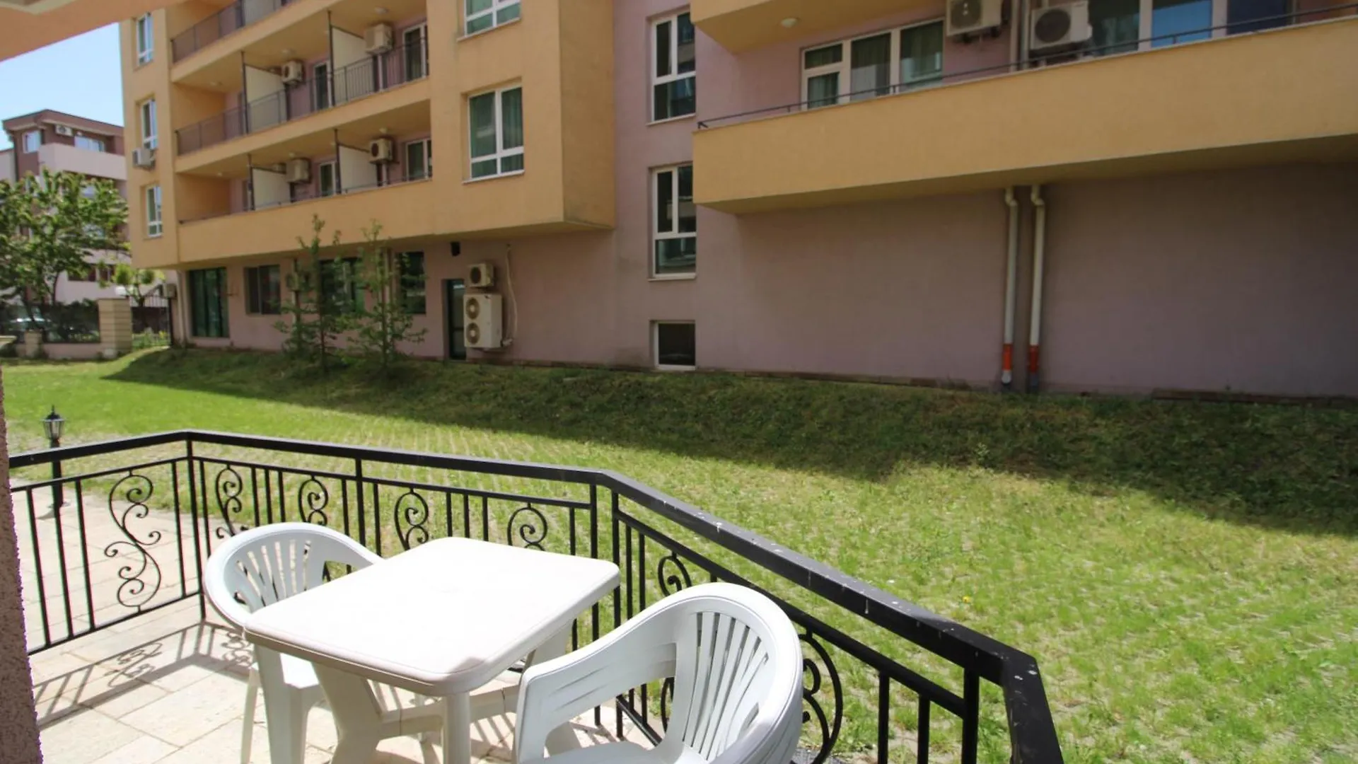 Menada Romance Marine Apartments Sunny Beach 0*,  Bulgaria